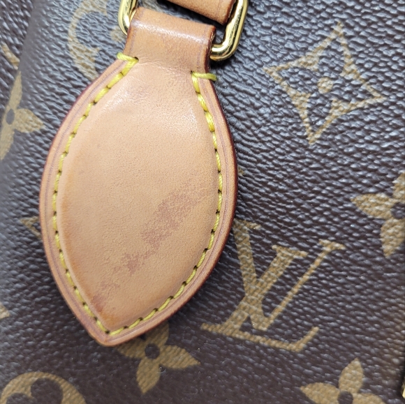 LOUIS VUITTON RIVOLI PM - Picture 2 of 15